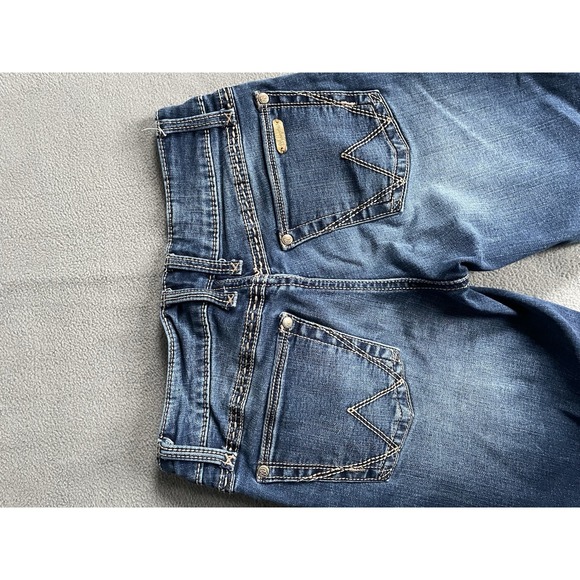 Wrangler Women's Boot Cut Jeans Size 1/2 X34. (26x34) Cow Girl Low Rise - Picture 3 of 7